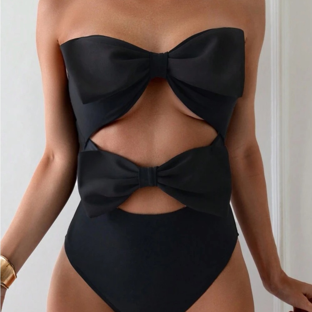 Solid Color Strapless  Swimsuit With Bow Decoration For Beach Holiday,Summer - Picture 3 of 4